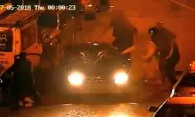 لحظه زیر گرفتن پلیس توسط سارق خودروی فراری + فیلم