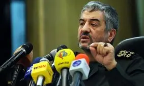 فرمانده کل سپاه: اینکه آمریکا با خروج از برجام ایران را پای میز مذاکره برگرداند خیالی بیش نیست /تسلیم فشارهای اقتصادی آمریکا نخواهیم شد