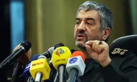 فرمانده کل سپاه: اینکه آمریکا با خروج از برجام ایران را پای میز مذاکره برگرداند خیالی بیش نیست /تسلیم فشارهای اقتصادی آمریکا نخواهیم شد
