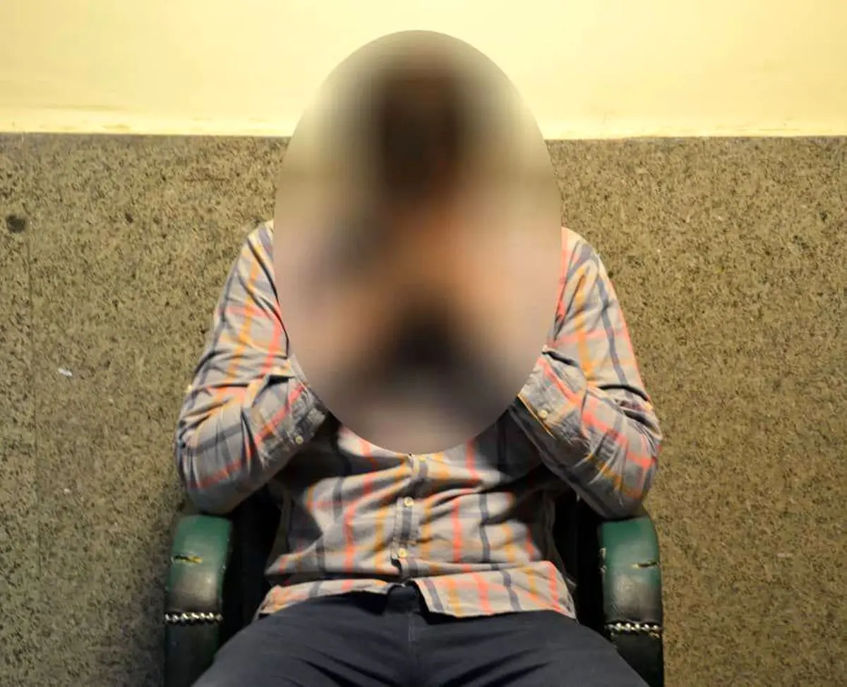 قاتل پس از ارتکاب جنایت، چک‌های بانکی مقتول را وصول می‌کرد