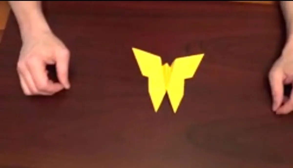 اوریگامی پروانه