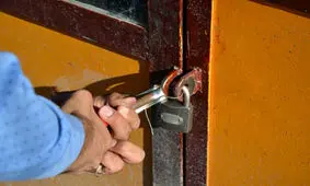 2 سفره خانه و قهوه خانه متخلف در اراک مهر و موم شد