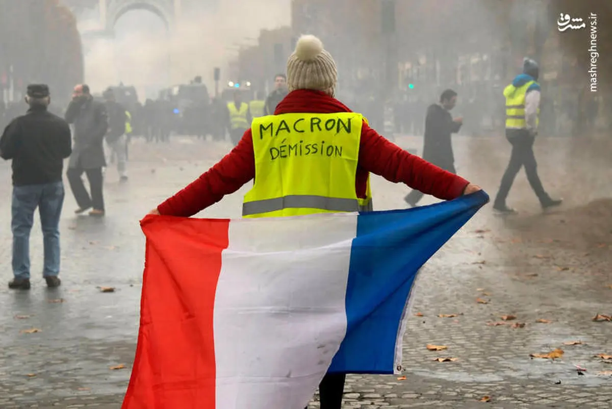 بوی جنگ داخلی در خیابان‌های پاریس به مشام می‌رسد