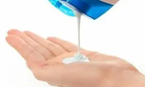 تاثیر مصرف شوینده های سر و بدن در بلوغ زودرس دختران