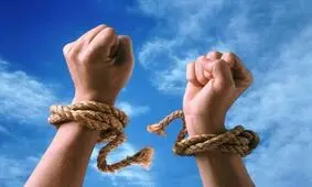 برای داشتن زندگی شاد این 6 عادت مخرب را ترک کنید!