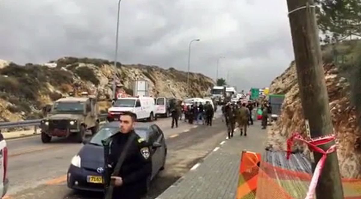 فیلم/ تیراندازی مرگبار در مرکز کرانه باختری