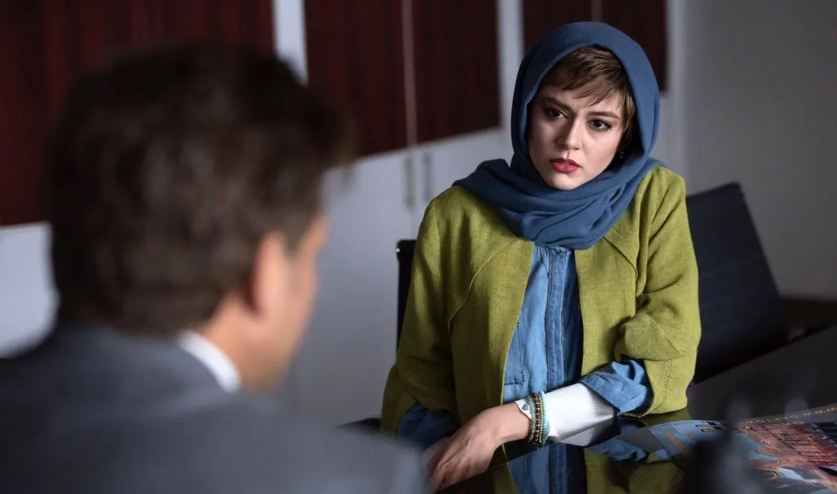 ماهور الوند در نمایی از «نهنگ آبی»