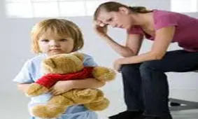 والدینی که به تنهایی از فرزندشان نگهداری میکنند بخوانند !