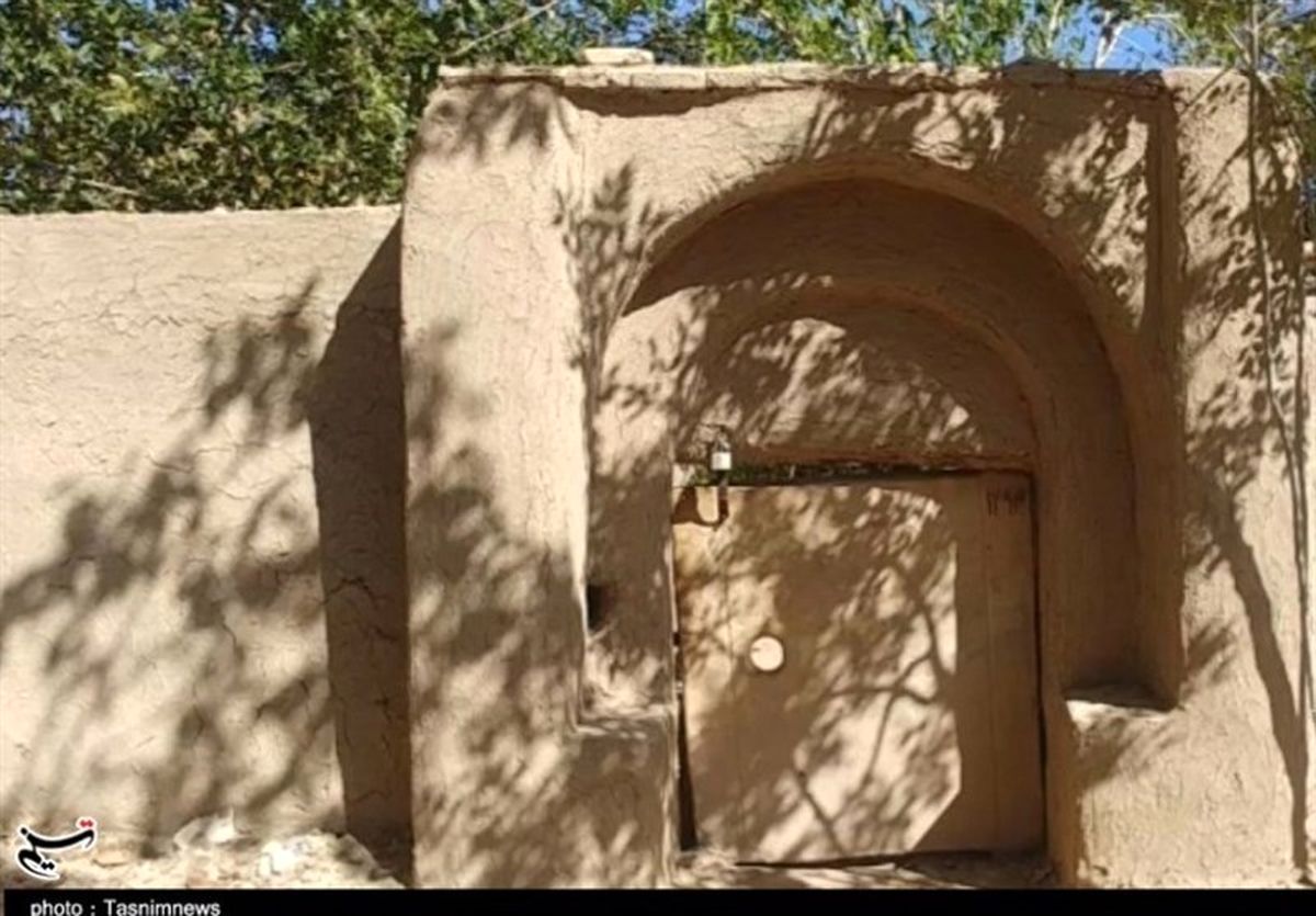 روایتی از دربهای بازمانده از هزاران سال در شهرستان تیران و کرون