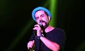 دلیل کم کاری خواننده مشهور ایرانی از زبان خودش