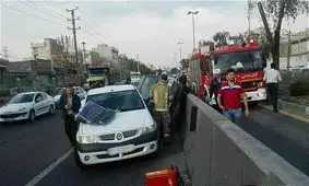 برخورد دو خودروی سواری با یکدیگر حادثه آفرید