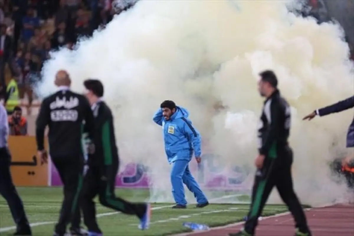 دعواي هواداران پرسپوليس و تراکتور بالا گرفت