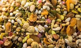بازار آجیل شب یلدا به روایت تصویر