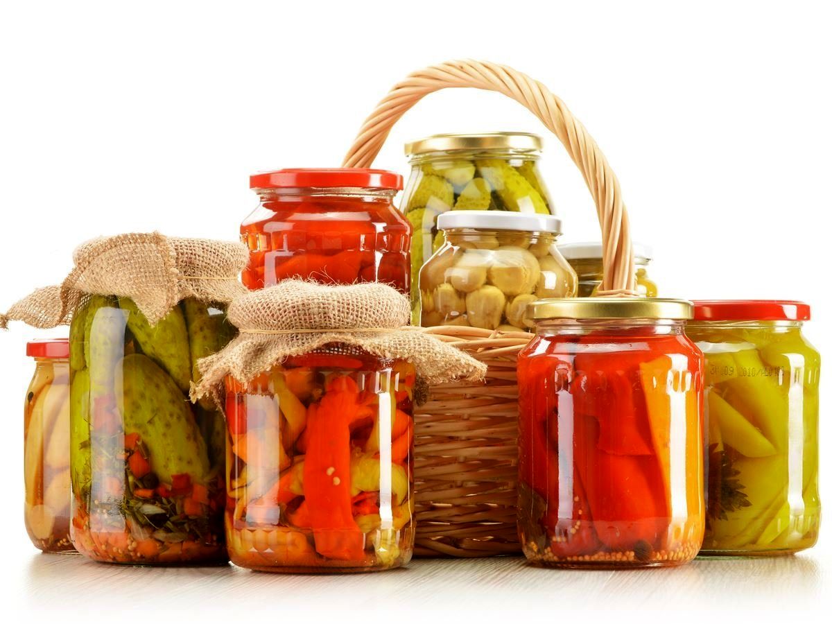 مصرف ترشیجات در شب چه بلایی سرمان میآورد؟
