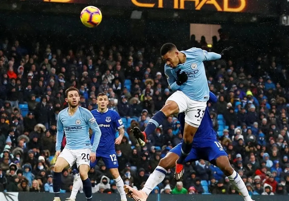 منچسترسیتی در خانه بر اورتون غلبه کرد و موقتاً صدرنشین شد