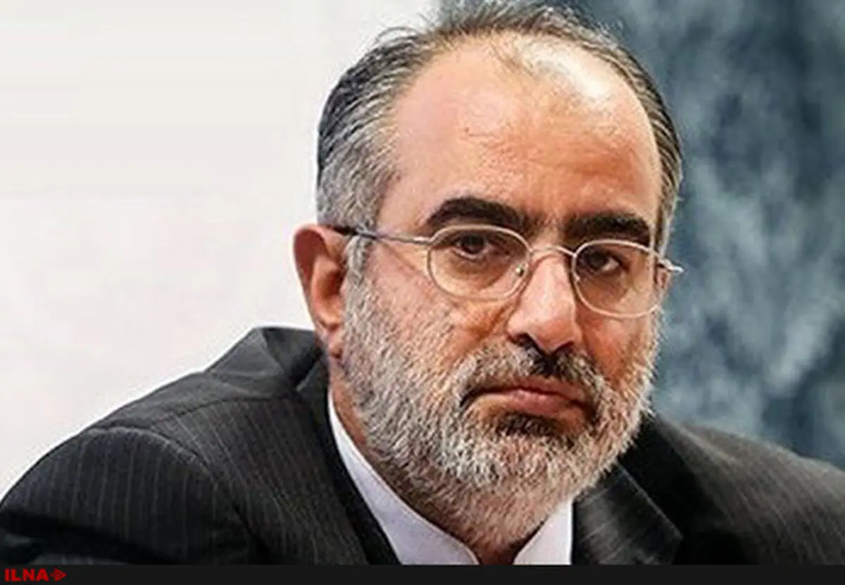 انتقاد "حسام‌الدین آشنا" به صدا و سیما؛ این نهاد، علنی به دولت حمله می‌کند