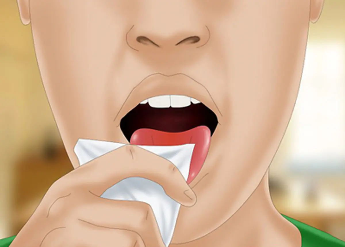 مزه خون زیر زبان؛ چرا، چگونه؟