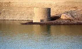 قدیمی ترین سد قوسی جهان در قم +تصاویر