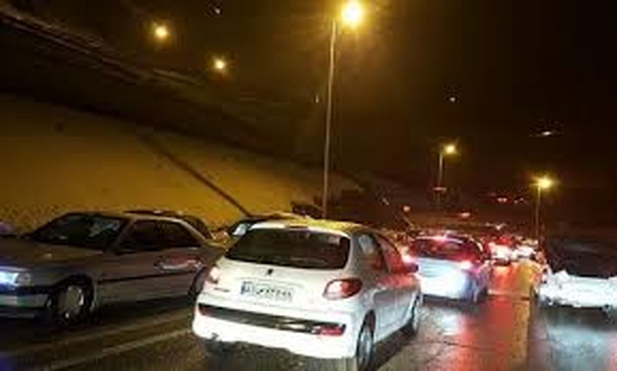 مشکوک بودن سُر خوردن سریالی خودروها در جاده نوشهر!