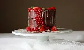 شب چله ای عروس، تزیین کیک انار + فیلم آموزشی