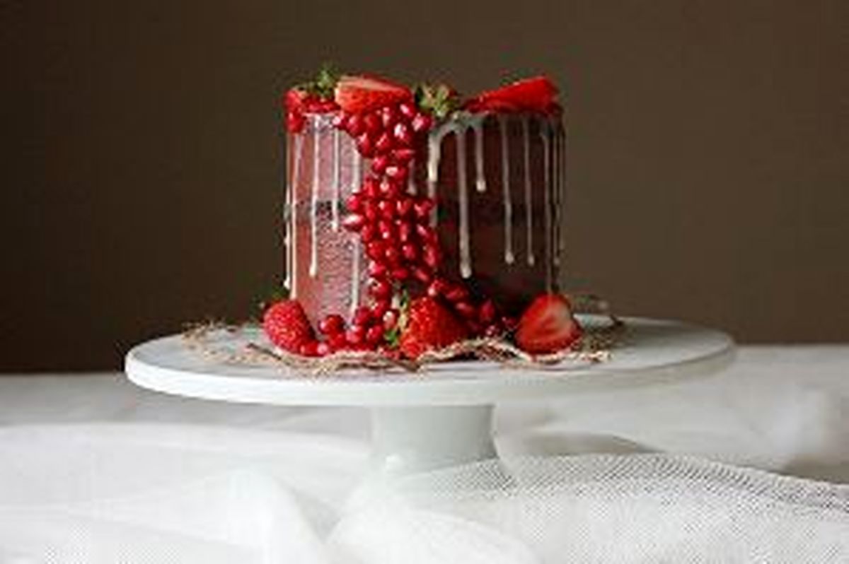 شب چله ای عروس، تزیین کیک انار + فیلم آموزشی