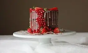 شب چله ای عروس، تزیین کیک انار + فیلم آموزشی