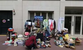 از شایعه تا واقعیت؛ درآمد نجومی دست‌فروشان/ درآمد 300 هزارتومانی یک گل فروش واقعی است؟