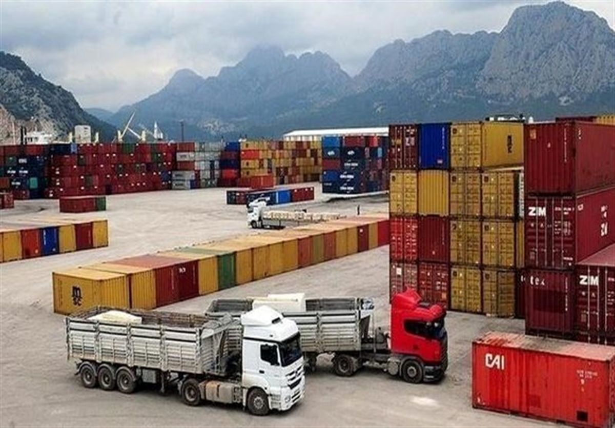 واردات کالا از مرز آستارا ۴۰ درصد کاهش یافت