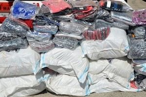 کشف دپوی ۴.۵ میلیاردی قاچاق البسه در ارومیه