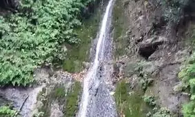 سیری در آبشار زیبا و دیدنی حسینا + فیلم