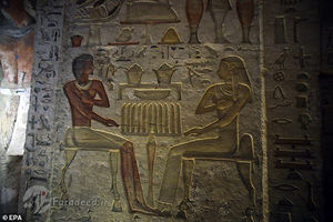 کشف مقبر دست نخورده در مصر!