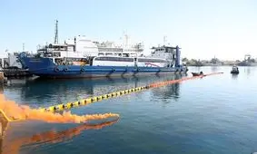 خرید فنس بوم ها برای مهار آلودگی‌های نفتی در بنادر هرمزگان