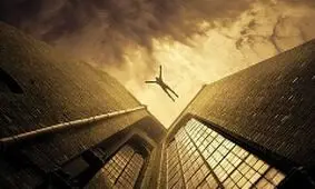 این مادر پسرش را به سقوط از ساختمان 14 طبقه تشویق کرد+ عکس