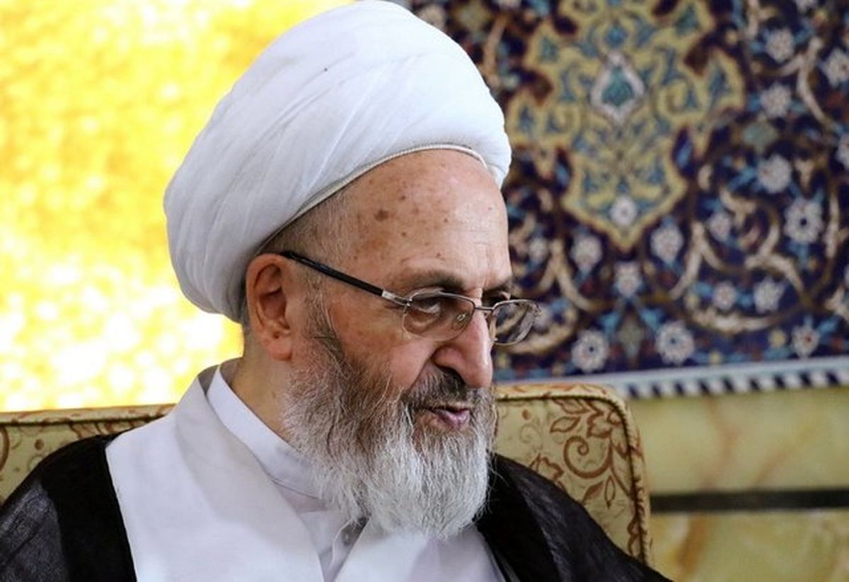 توضیحات یکی از نزدیکان آیتالله العظمی سبحانی درباره دیدار تعدادی از ناشران درسی با ایشان