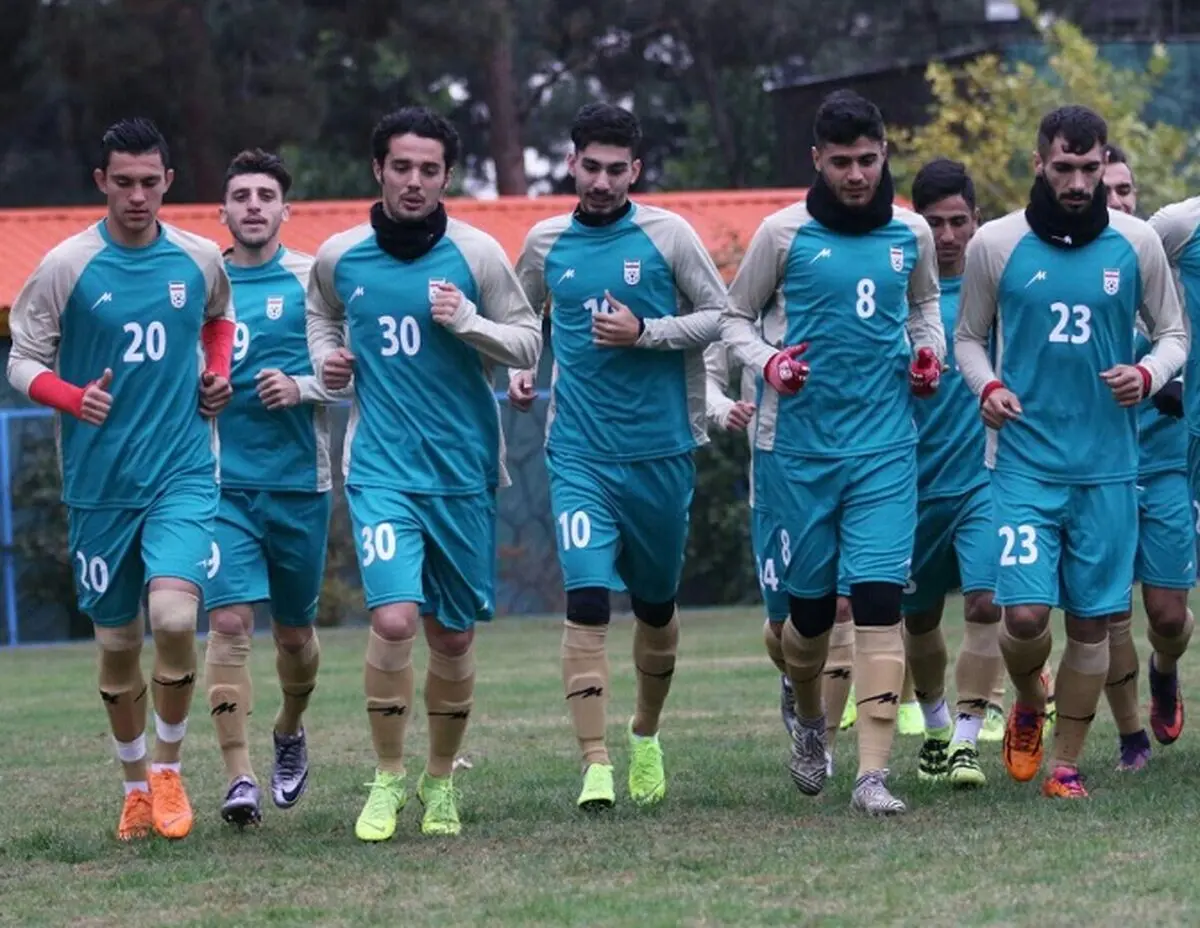 ایران و سوریه با لباس سفید و قرمز به مصاف هم مى‌روند