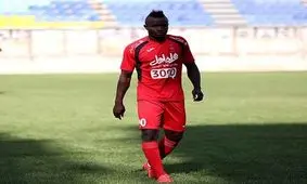 مهاجم پرسپولیس از ایران رفت