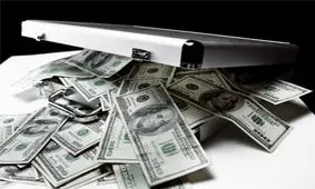 ایران بازهم مجبور به انتقال چمدانی ارز خواهد شد؟ /دلخوش: اروپا نمی‌تواند ایران را بازی دهد /بخاطر زندگی مردم دست به هر کاری می‎زنیم