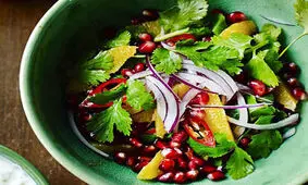 طرز تهیه سالاد پرتقال و انار