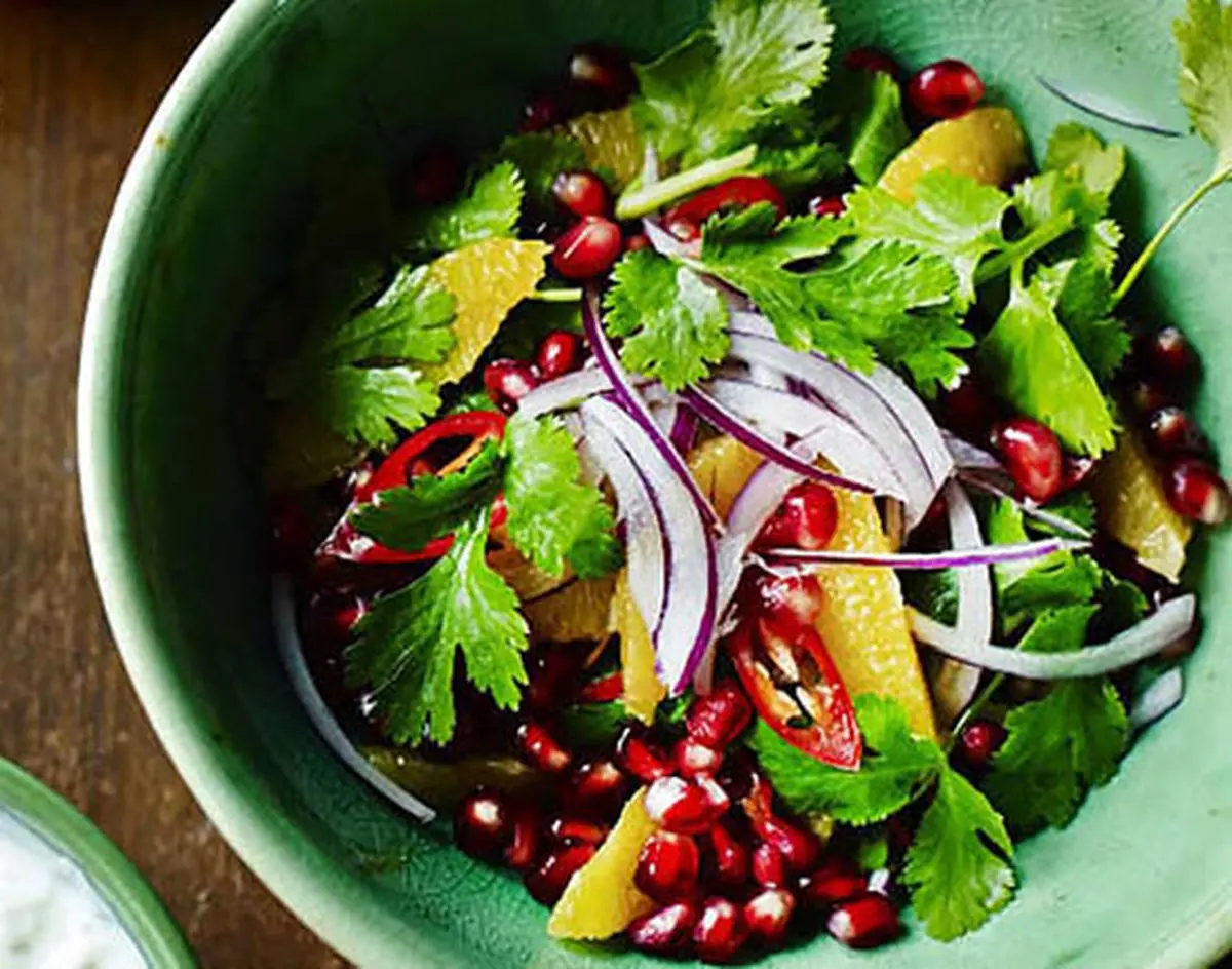 طرز تهیه سالاد پرتقال و انار