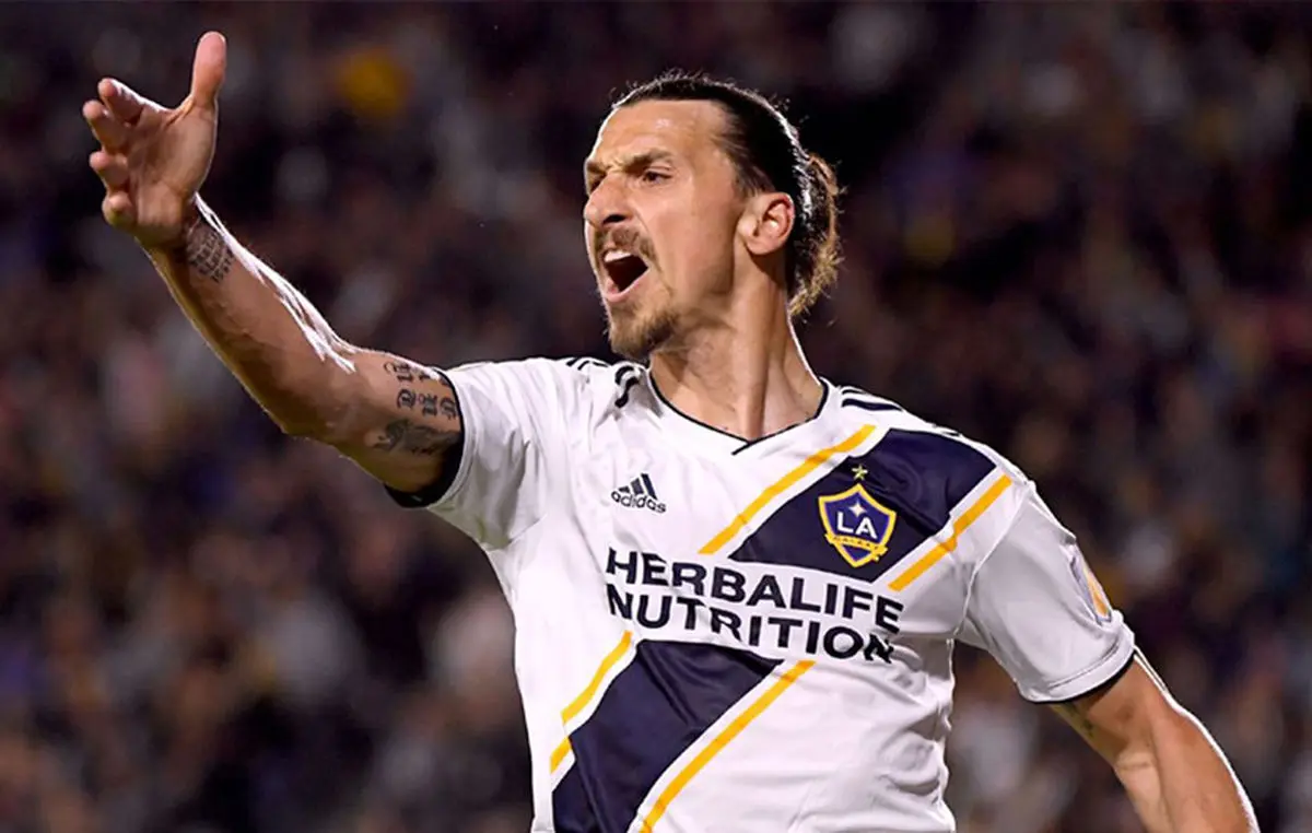 میلان منتفی شد؛ زلاتان یک سال دیگر در آمریکا