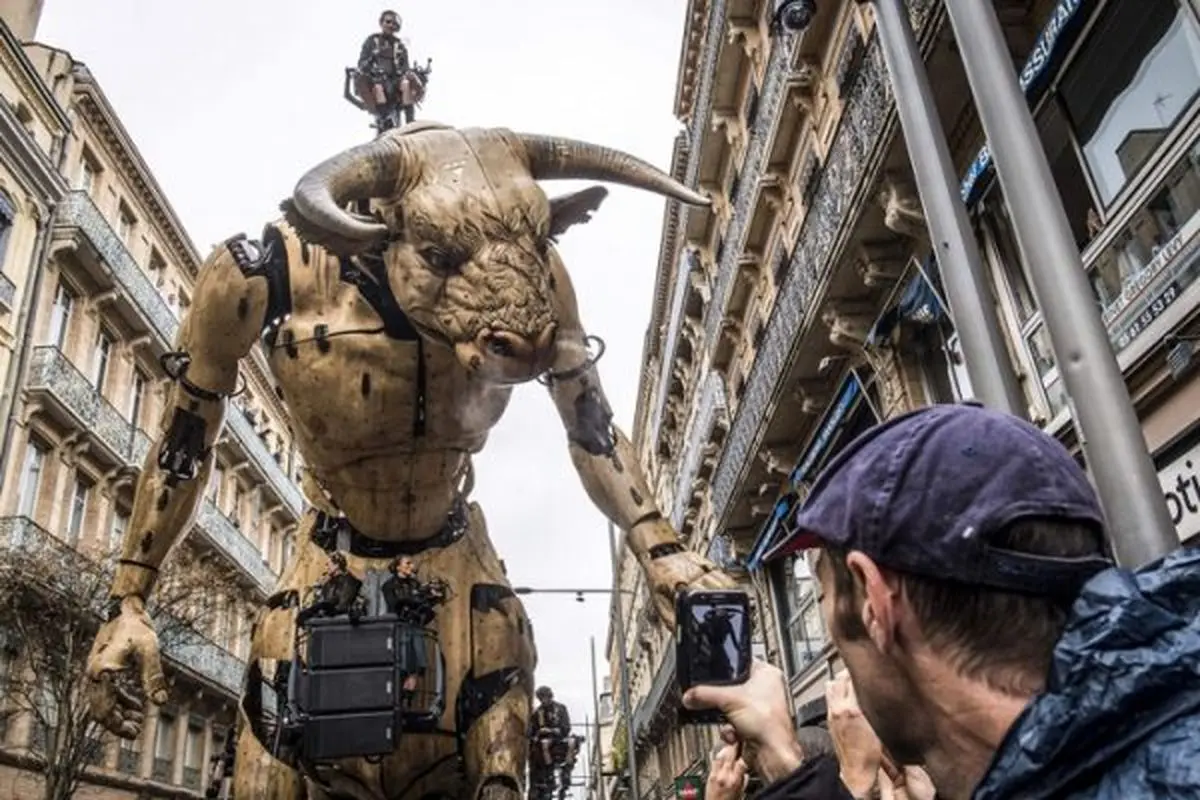 نمایش ربات‌های غول پیکر در تولوز فرانسه