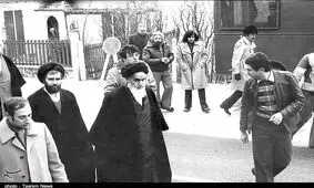 پاسخ امام به نماینده کارتر درباره بختیار