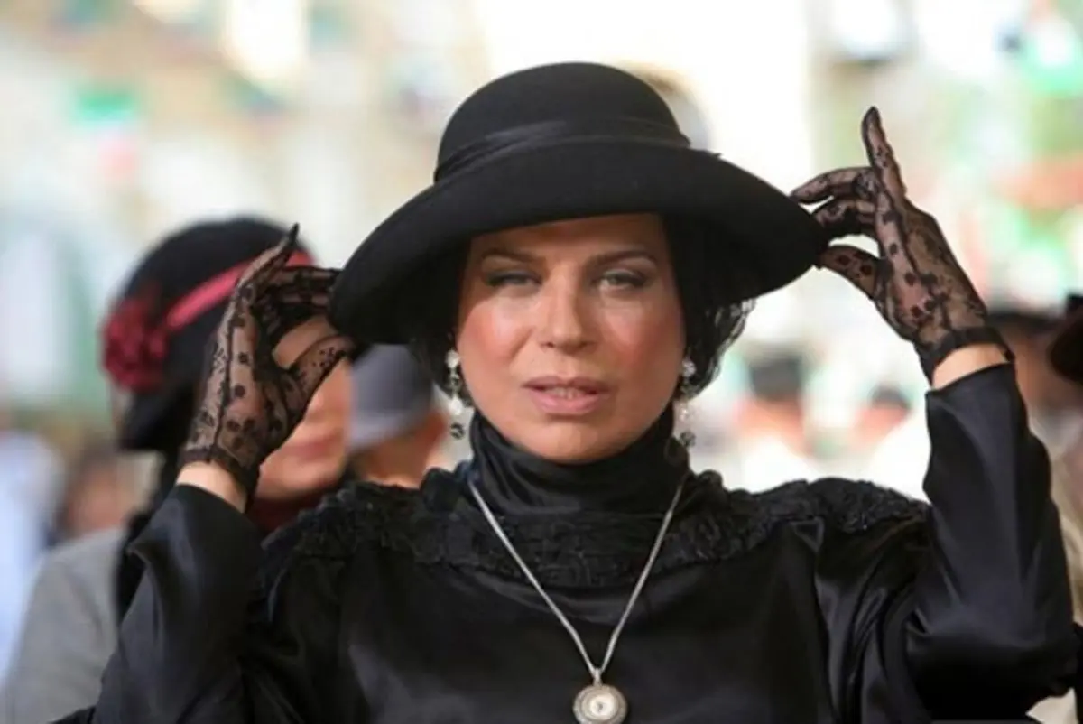 فیلم / گوهر خیر اندیش : به احترام شهدای پلاسکو سیاه پوشیدم