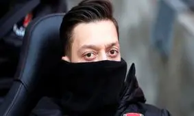 دلیل خروج اوزیل از لیست آرسنال