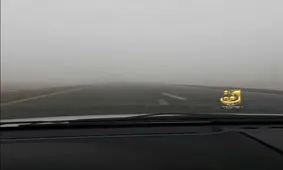 مه گرفتگی شدید و کاهش دید در محور قروه به سنندج/ فیلم