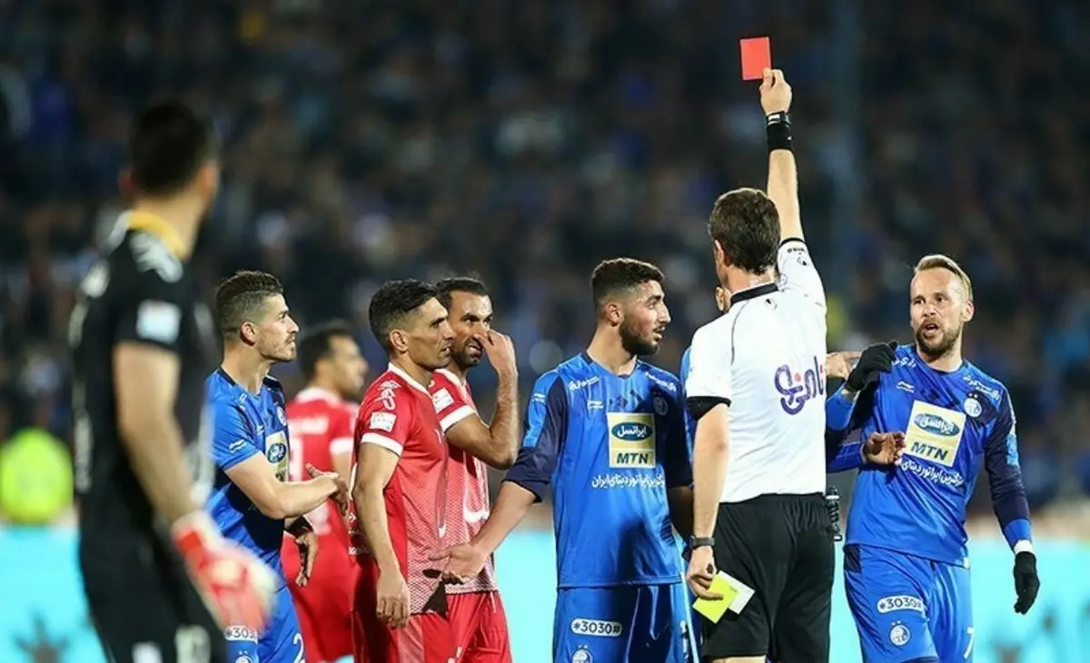 هیچ داوری حق ندارد به خاطر اشتباهاتش، از تیم‌ها عذرخواهی کند!