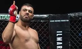 بچه خوشگل آماده‌ام صورت زیباتو له کنم!