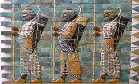 کاخ آپادانای شوش، سفر به ایران باستان