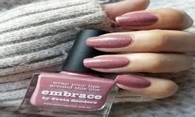 بهترین رنگ های لاک برای زمستان