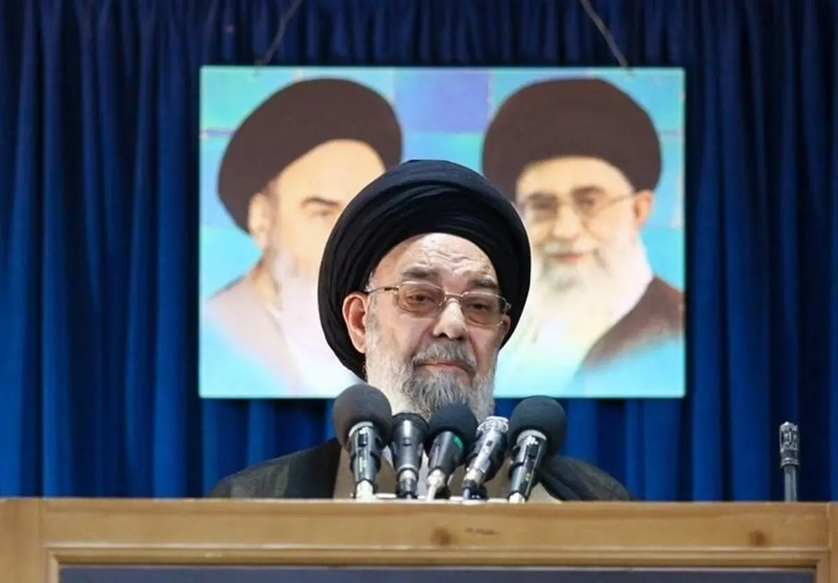 امام جمعه اصفهان خطاب به نمایندگان: برای جلوگیری از تضعیف مجلس استعفا را ادامه ندهید